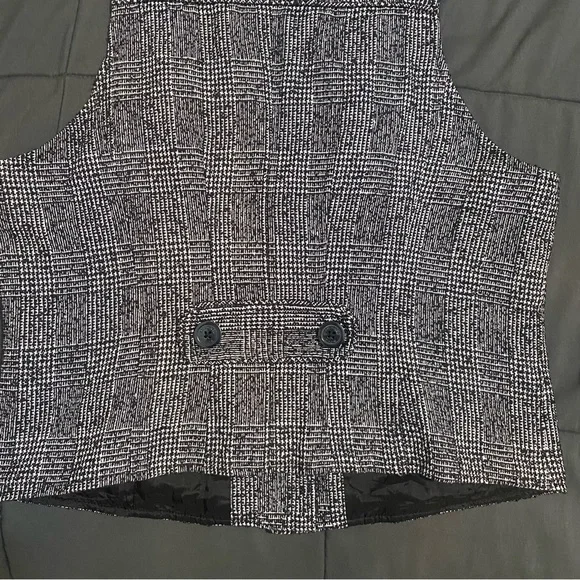 MK Michael Kors Vest - Picture 3 of 5